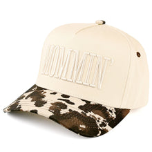 Load image into Gallery viewer, MOMMIN Letter Two Tone Trucker Cap