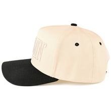 Load image into Gallery viewer, MOMMIN Letter Two Tone Trucker Cap